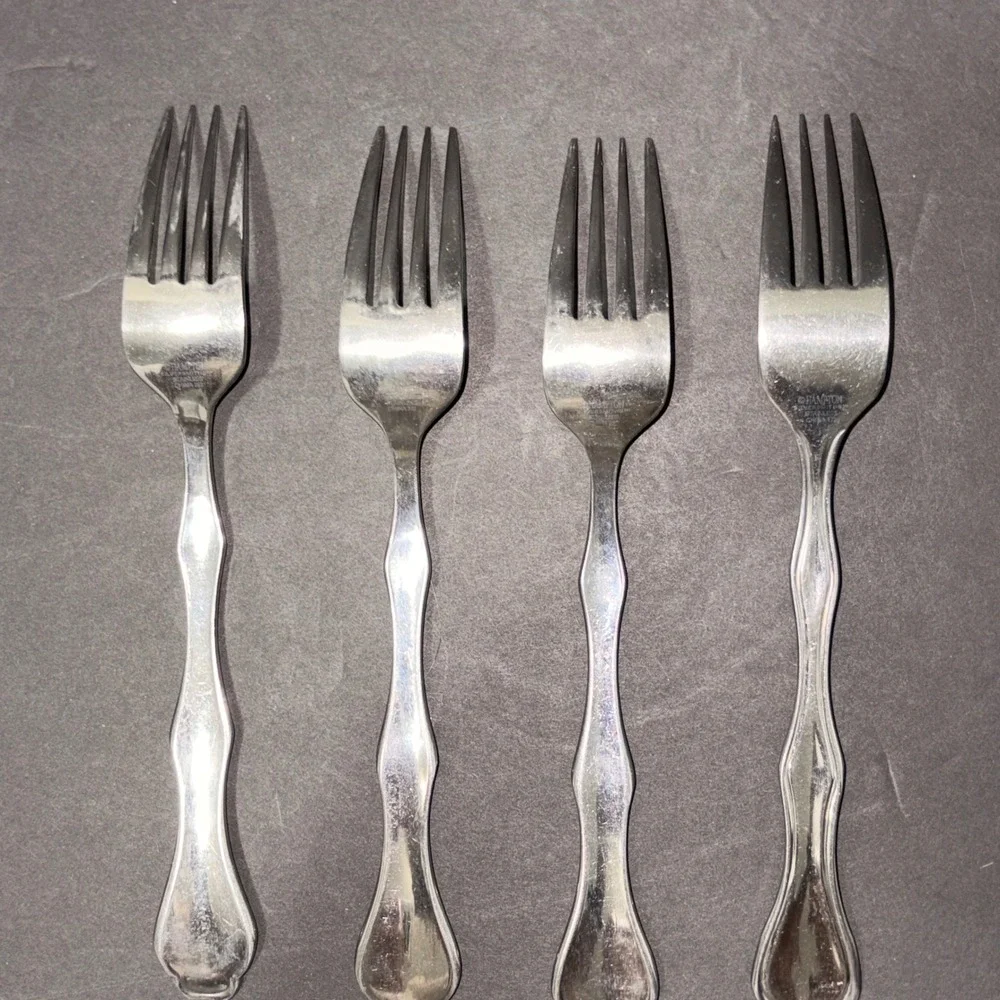 Set of 4 Stainless Steel Dinner Forks Silver Fiddle Handle Scroll Detail 8